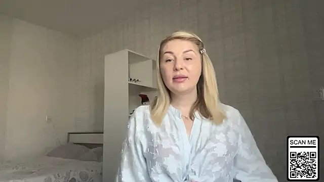 Blondie xoxoxo online show from March 2026 07:01:01 AM