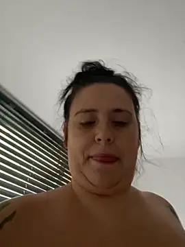 Snapshot of Charsworld chatting on October 2025 11:27:02 AM Charsworld online show from October 2025 11:27:02 AM