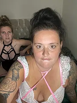 Snapshot of Charsworld chatting on October 2025 06:04:01 PM Charsworld online show from October 2025 06:04:01 PM