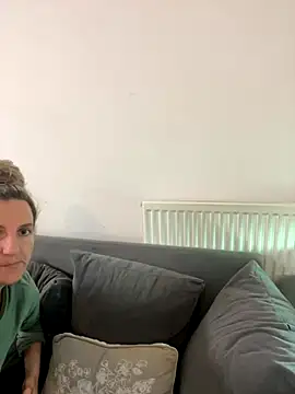 Snapshot of Charsworld chatting on November 2025 09:43:01 AM Charsworld online show from November 2025 09:43:01 AM