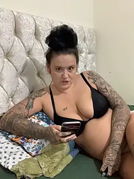 Charsworld online show from April 2026 07:36:02 AM