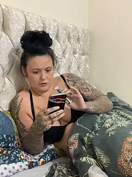 Charsworld online show from April 2026 06:38:02 AM