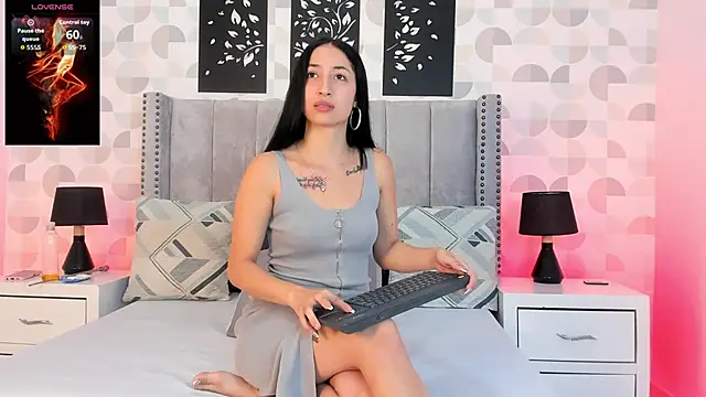 natasha moreno online show from November 2025 12:33:01 PM