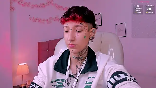 Luci Rose online show from April 2026 10:04:01 PM