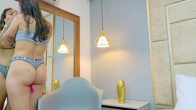 Snapshot of Ashley_HotGirl chatting on October 2025 01:43:02 PM Ashley HotGirl online show from October 2025 01:43:02 PM