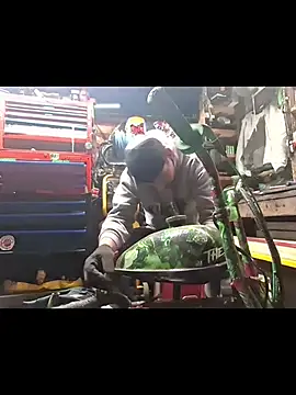 twistafatpipe online show from November 2025 10:19:02 PM