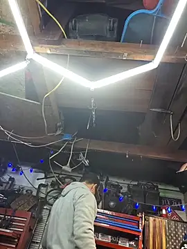 twistafatpipe online show from February 2026 11:30:02 PM