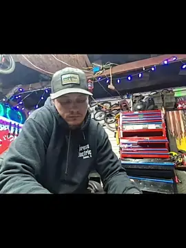 twistafatpipe online show from February 2026 01:52:02 PM