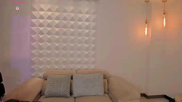 VeronicaBlue online show from October 2025 12:13:02 PM