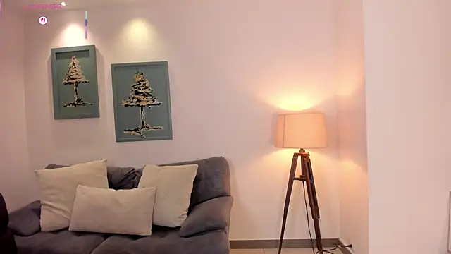 VeronicaBlue online show from October 2025 09:24:02 AM