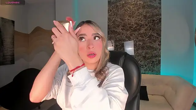 LizzCooper online show from November 2025 04:11:02 AM