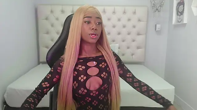 Snapshot of candyy_ebony chatting on October 2025 12:59:02 PM candyy ebony online show from October 2025 12:59:02 PM