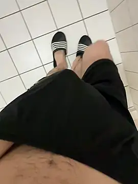 Dicksxd online show from April 2026 07:38:02 AM