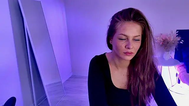 Snapshot of Shawty_Sue chatting on November 2025 11:21:01 AM Shawty Sue online show from November 2025 11:21:01 AM