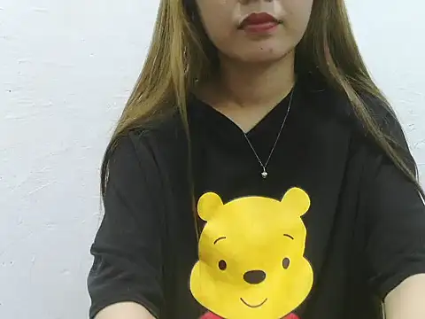 Snapshot of B-e-l-l-e chatting on February 2026 05:37:01 AM B-e-l-l-e online show from February 2026 05:37:01 AM