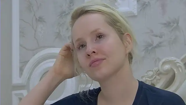 Snapshot of EllieFrosty_ chatting on July 2026 12:27:01 AM EllieFrosty online show from July 2026 12:27:01 AM