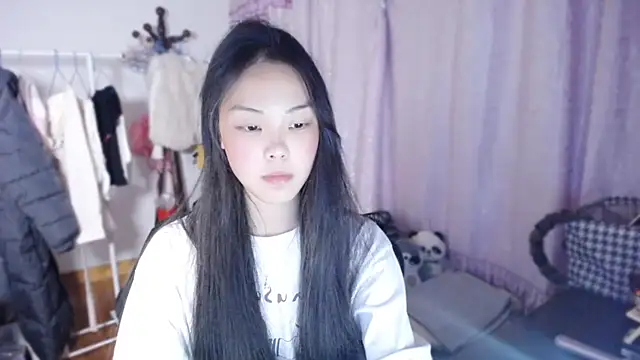 yao-yao  online show from December 2025 11:52:02 AM