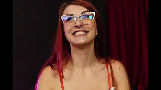 Tracyix online show from October 2025 07:55:01 PM