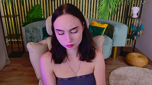 MonikaCarter online show from October 2025 10:35:02 AM