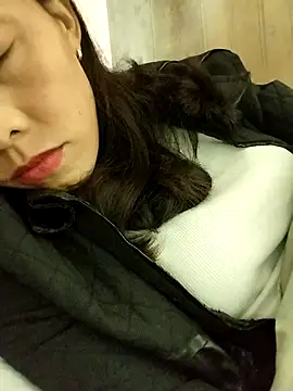 Snapshot of Sinejdk3 chatting on October 2025 01:45:01 PM Sinejdk3 online show from October 2025 01:45:01 PM