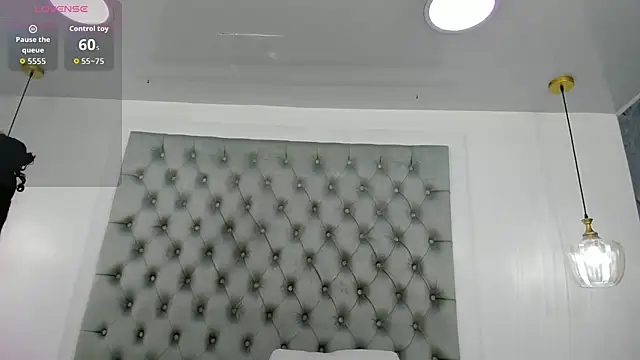 Snapshot of aaliyah_beller chatting on September 2025 07:07:02 PM aaliyah beller online show from September 2025 07:07:02 PM