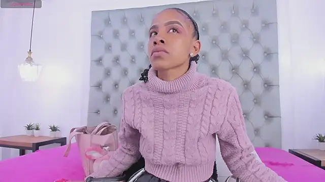 Snapshot of aaliyah_beller chatting on October 2025 08:35:01 PM aaliyah beller online show from October 2025 08:35:01 PM