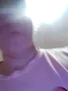 Kiss Eva online show from October 2025 05:02:02 PM