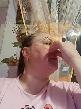 Kiss Eva online show from October 2025 04:30:02 PM