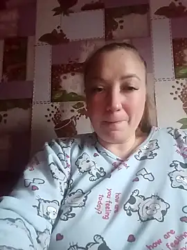 Kiss Eva online show from April 2026 04:07:01 PM