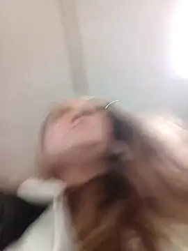 Kiss Eva online show from April 2026 12:34:02 PM