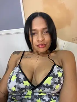 Luna025 online show from November 2025 05:43:02 AM