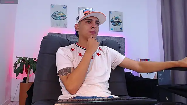 david santos16 online show from October 2025 02:03:02 AM