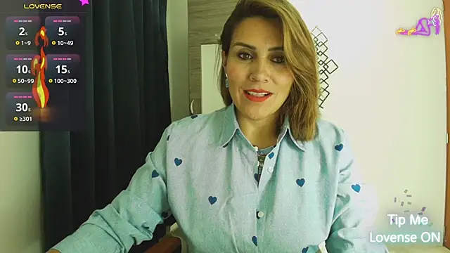 Snapshot of Marysexy73 chatting on October 2025 09:32:01 AM Marysexy73 online show from October 2025 09:32:01 AM