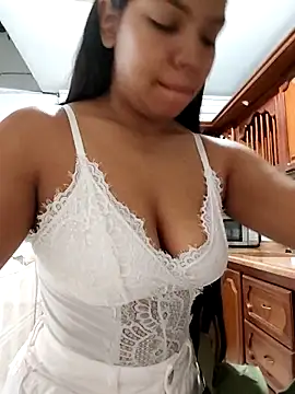 CloeeHills  online show from September 2025 08:57:01 AM