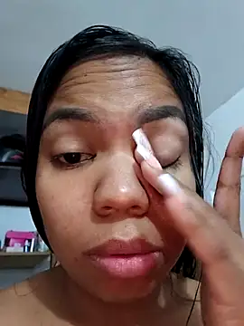 CloeeHills  online show from September 2025 12:28:02 PM