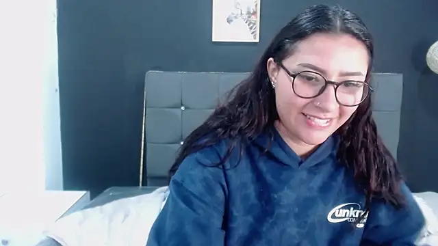 nicolee 8 online show from September 2025 11:15:02 AM