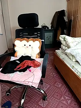 Moona heny online show from December 2025 12:37:02 AM