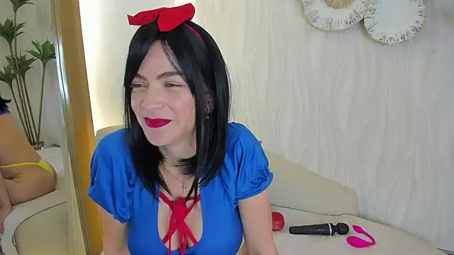 Velora   online show from September 2025 04:06:01 AM