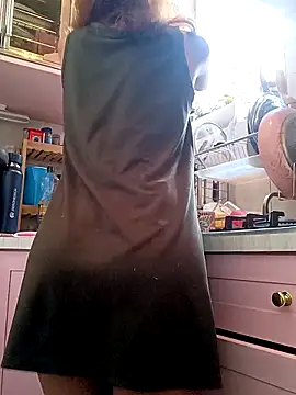 Snapshot of MoonBlueSex chatting on November 2025 05:19:01 PM MoonBlueSex online show from November 2025 05:19:01 PM