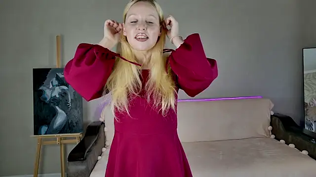 Charming Cutie online show from September 2025 11:13:02 AM