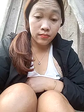 miumiu 00 online show from October 2025 01:31:01 AM