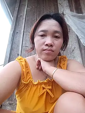 miumiu 00 online show from October 2025 12:55:02 AM