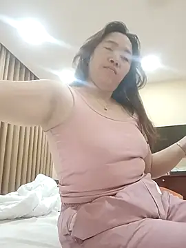 miumiu 00 online show from December 2025 10:48:01 PM