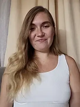 KisaVixen online show from September 2025 06:40:01 PM