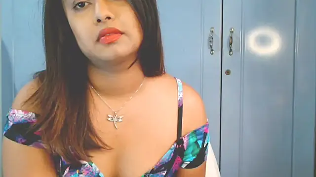 Indian GlowingMiax online show from September 2025 02:40:02 PM