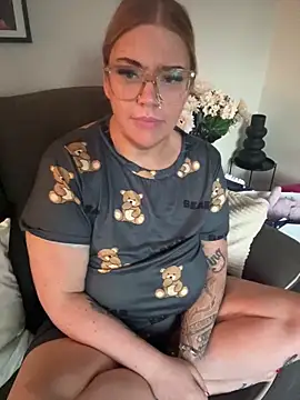 Snapshot of MysteriousMylaX chatting on October 2025 07:28:01 AM MysteriousMylaX online show from October 2025 07:28:01 AM