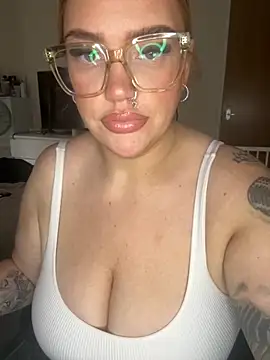 Snapshot of MysteriousMylaX chatting on October 2025 12:14:01 PM MysteriousMylaX online show from October 2025 12:14:01 PM