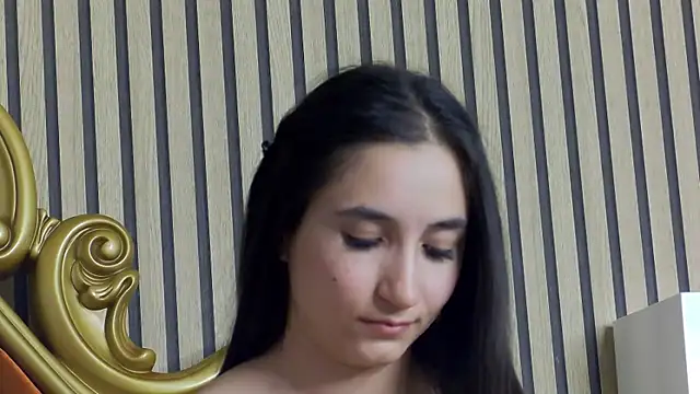 CarolinaBlair online show from April 2026 06:10:01 PM