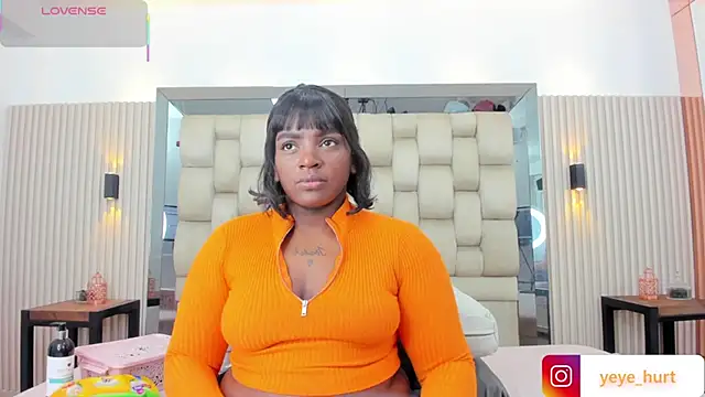 nahomye teylor online show from September 2025 03:22:01 AM