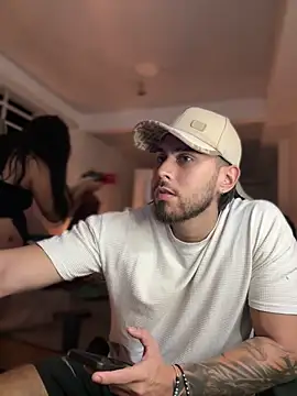 Tomas Olivia online show from December 2025 06:08:02 AM